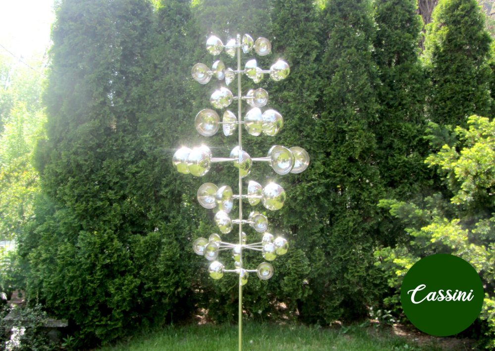 Kinetic wind spinner